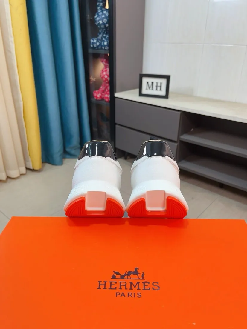 Men's shoes 💰460🌸🌸【HERMES】Hermès high-end quality original shoe upper: 🔝tumbled calfskin, suede calfskin, shoe body sewn H totem, outsole: ultra-light TPU foam·rubber; two-color molded outsole, ultra-high quality control·fine workmanship: highlighting (high-end·luxury·grade) 38-44 (45 can be customized)
